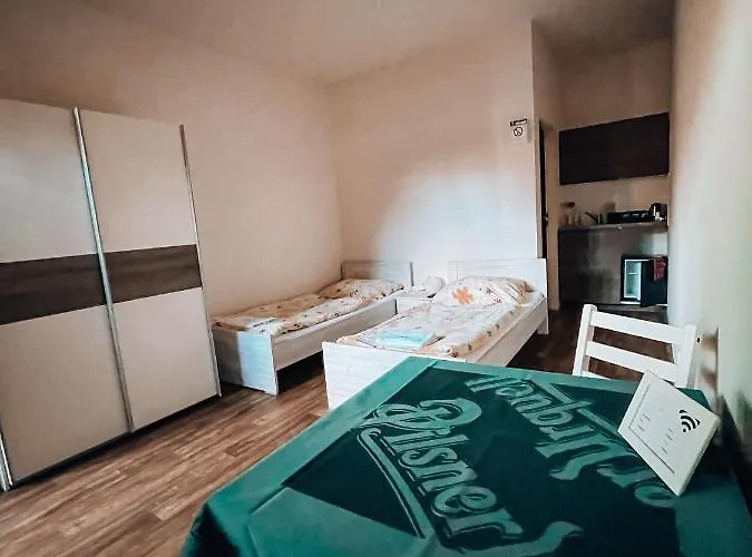 Na Vosverku Maison d'hôtes Čelákovice